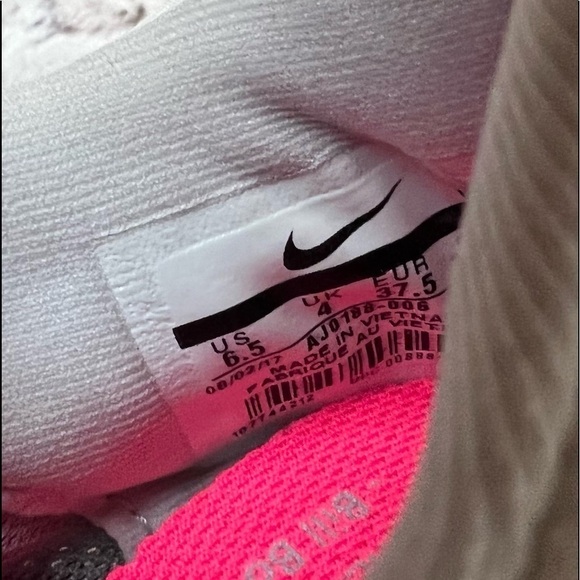 NWOT Nike Women’s  Zoom Strike Vast Grey Sz 6.5 - Picture 6 of 7